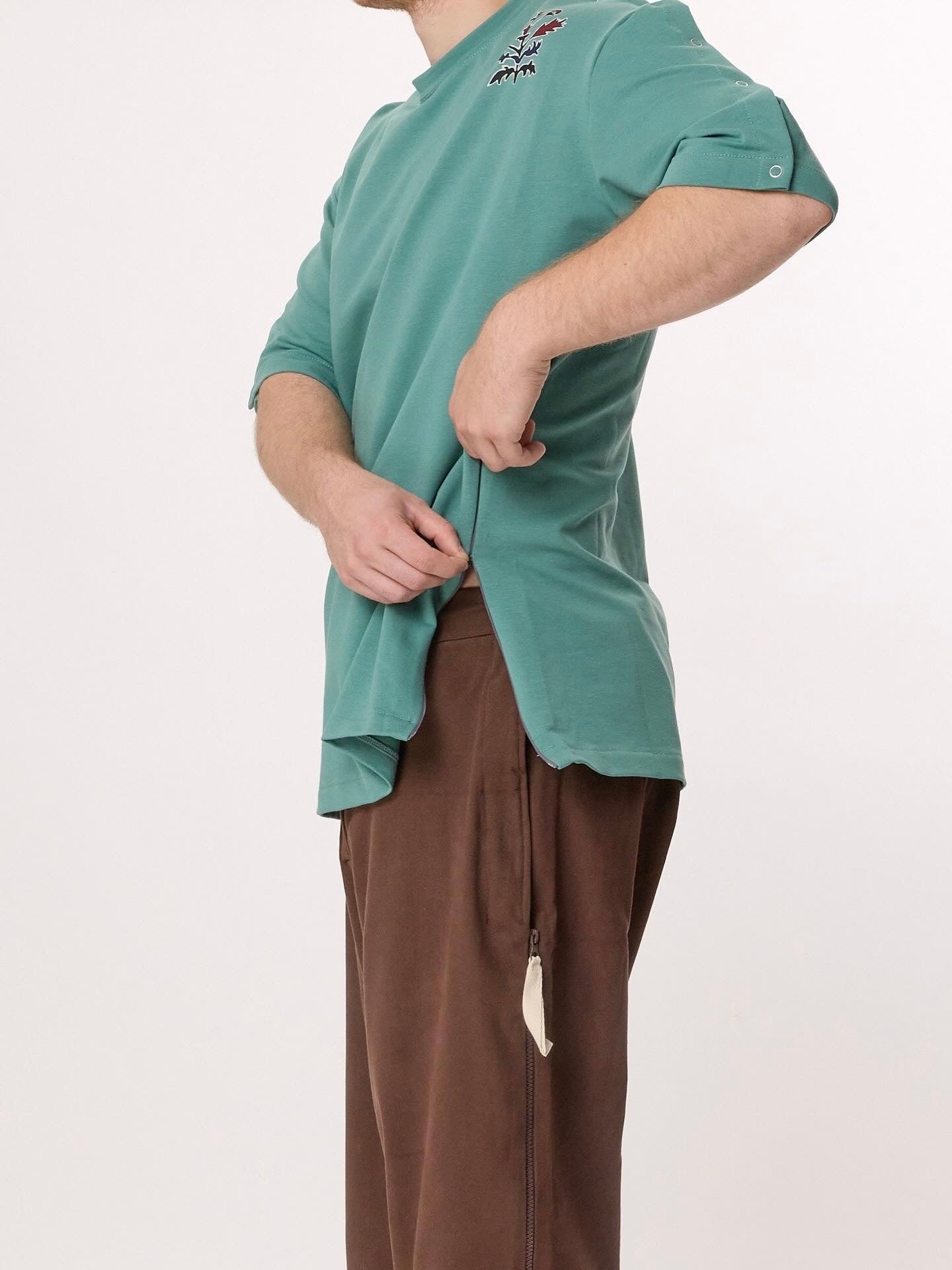 WYNflair Adaptive T-Shirt – Green | Inclusive Shirt for Disabilities, Injuries & Limited Mobility – Full Side & Shoulder Access, Unisex, Comfortable, Stylish