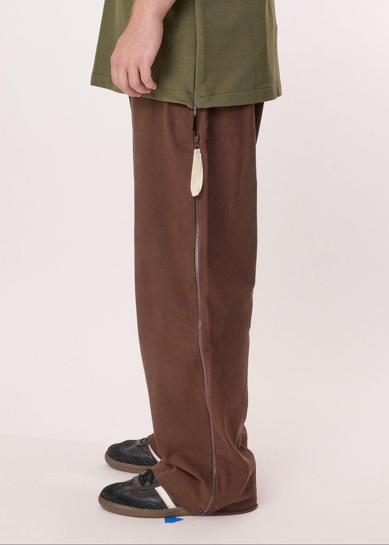 WYNflair Adaptive Pants for Disabilities & Injuries – Easy Access Wheelchair-Friendly Pants with Full Side Zippers & Velcro Waist – Unisex, Comfortable, Brown